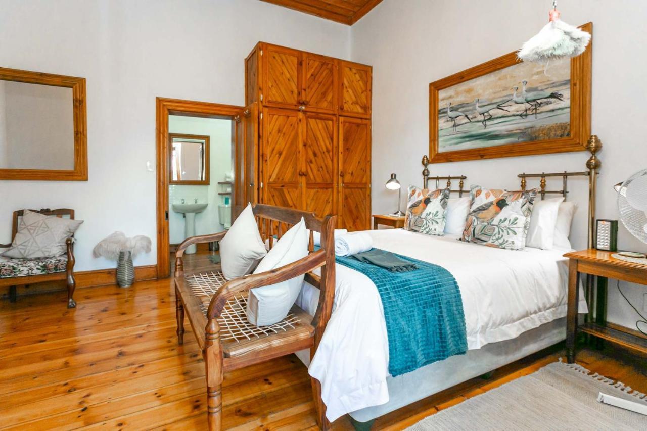 Hotel Ravenscliff Manor Oudtshoorn Esterno foto